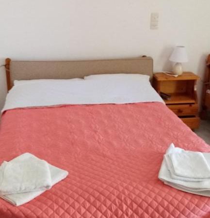 Γεώργιος Παπαϊωάννου Ενοικιαζόμενα Δωμάτια Khrónia Exteriör bild
