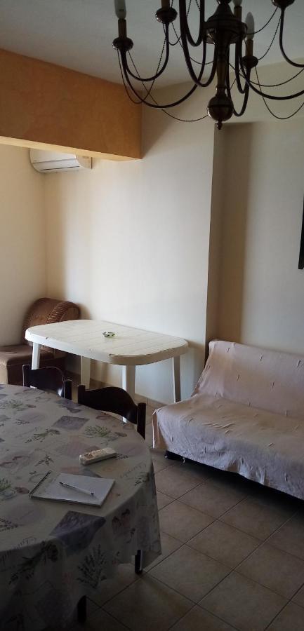 Γεώργιος Παπαϊωάννου Ενοικιαζόμενα Δωμάτια Khrónia Exteriör bild