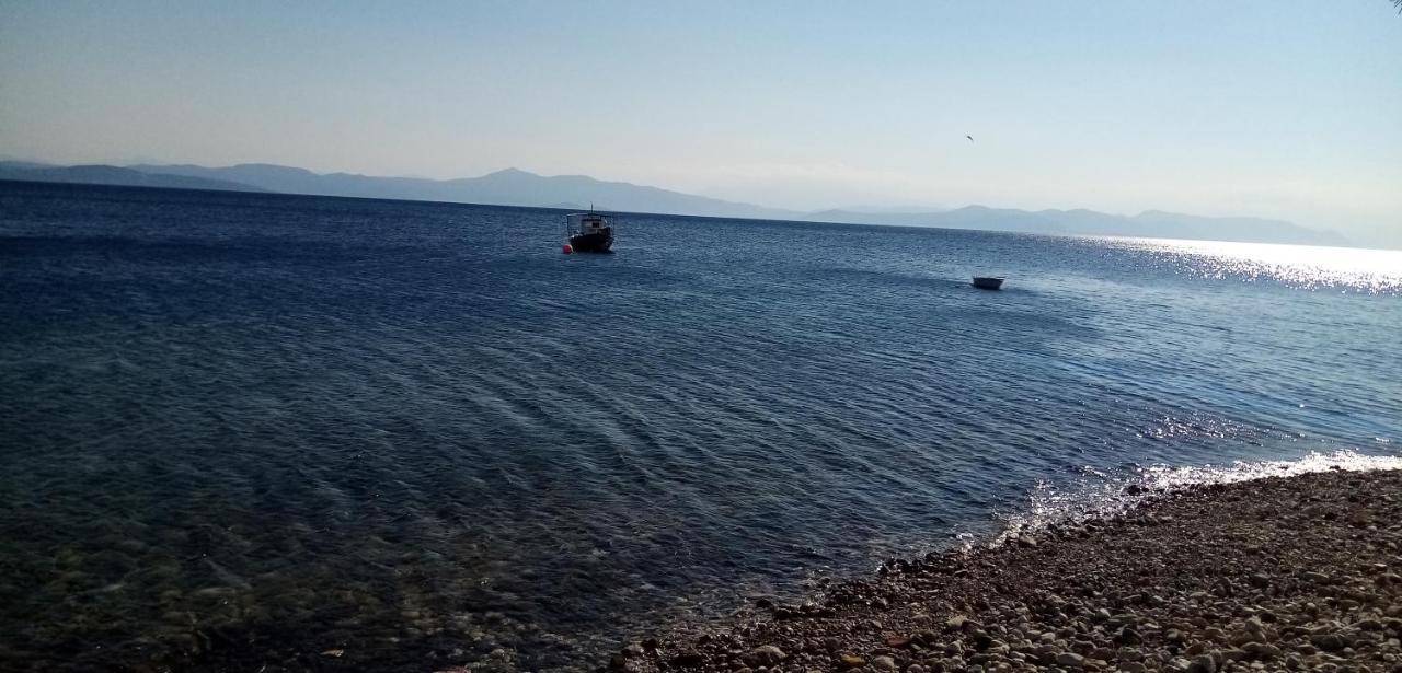 Γεώργιος Παπαϊωάννου Ενοικιαζόμενα Δωμάτια Khrónia Exteriör bild